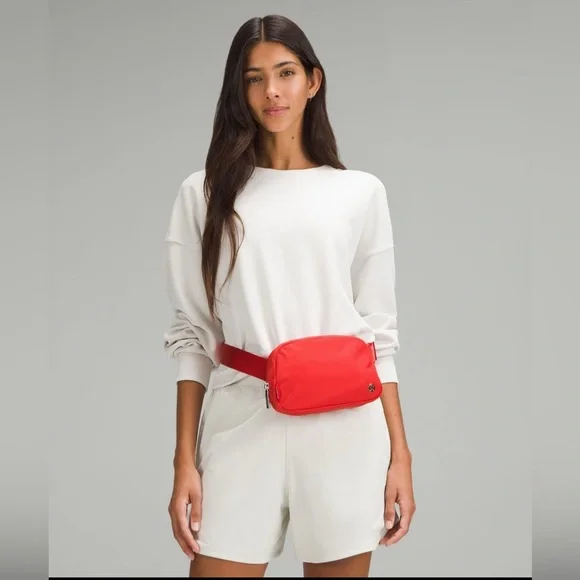 NEW LULULEMON EVERYWHERE BELT BAG HOT HEAT - Picture 2 of 9